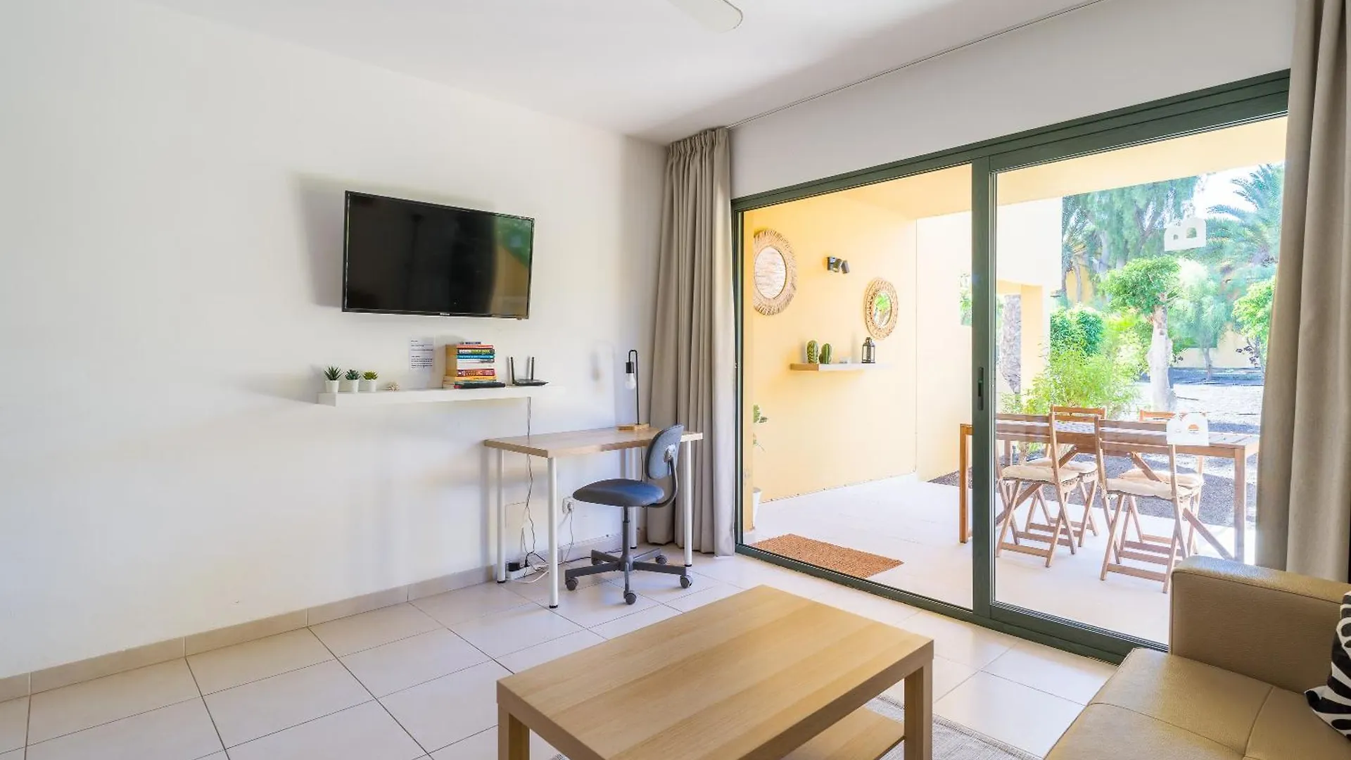 Casa Tindaya - 3 Min Walk To The Beach Corralejo 0*,  Spain